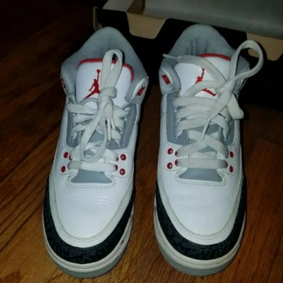 2 pairs of Jordan's sz 4.5 - Picture 1 of 6